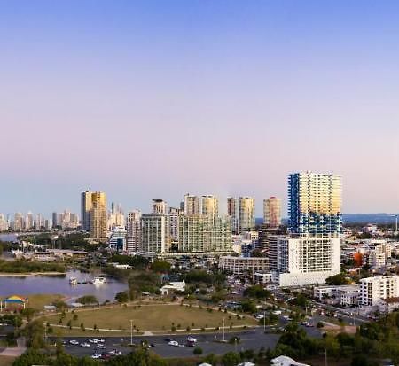 Southport Sky Broadwater Apartments מראה חיצוני תמונה