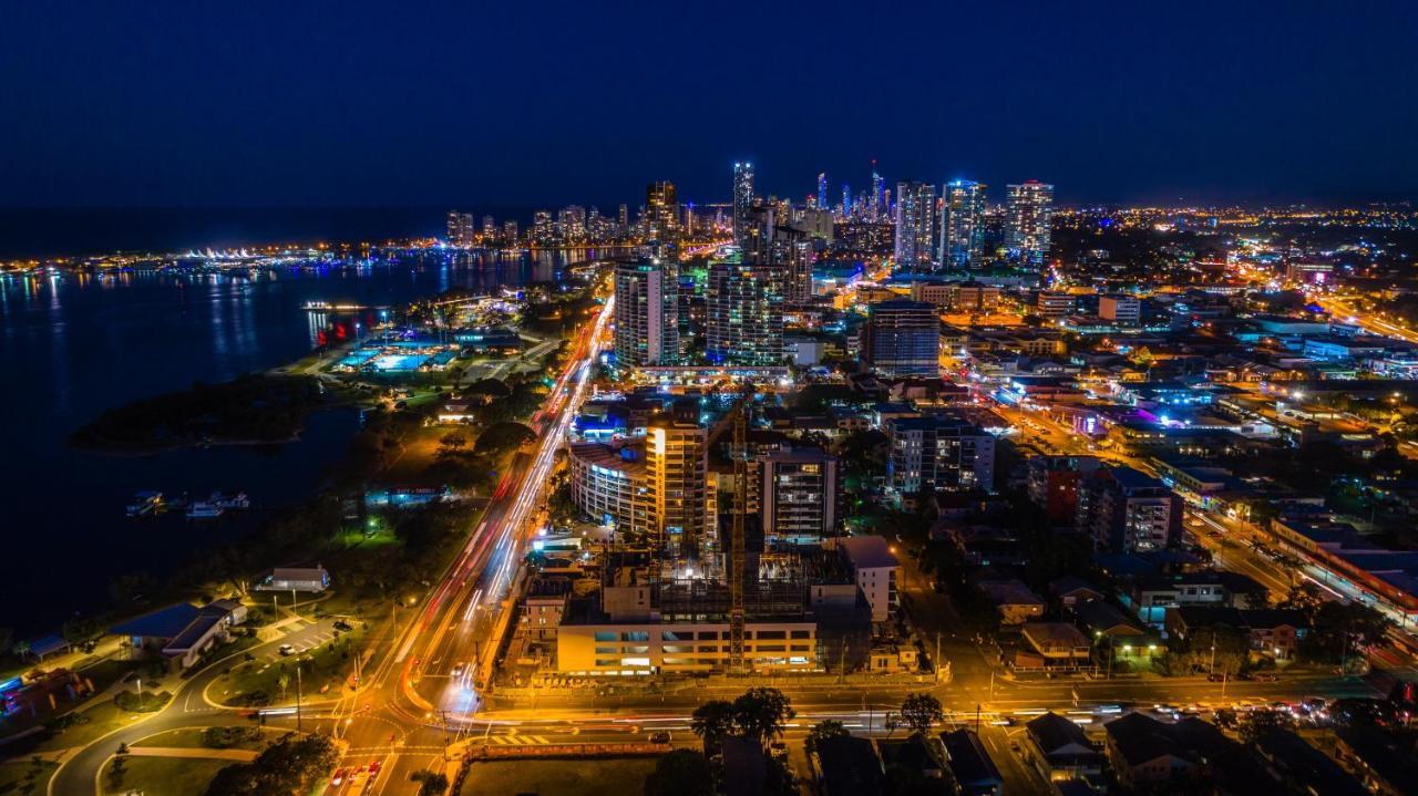Southport Sky Broadwater Apartments מראה חיצוני תמונה