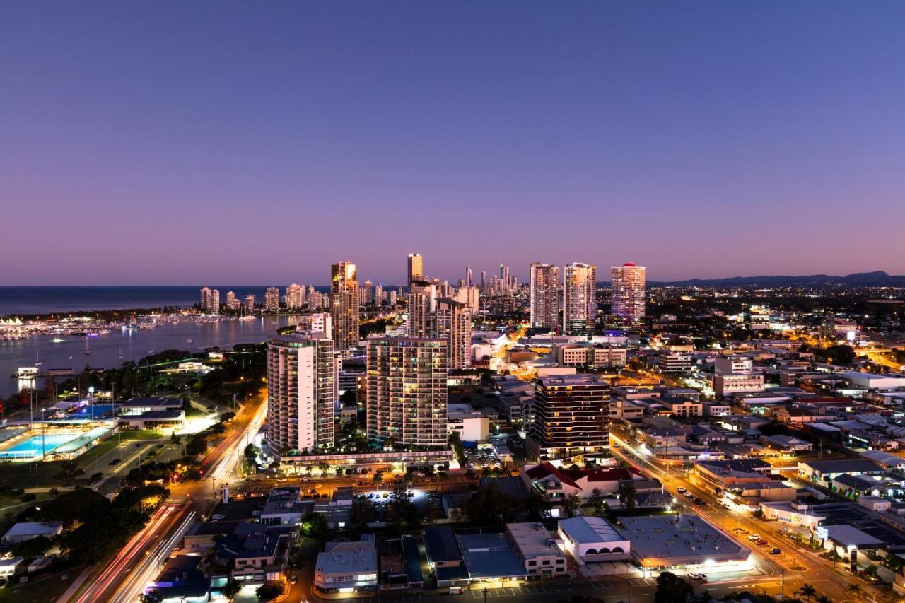 Southport Sky Broadwater Apartments מראה חיצוני תמונה